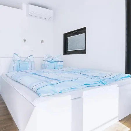 Tatil Evi Hausboot Geiseltalsee - Floating House - Well Hausboote - Family & Friends Braunsbedra